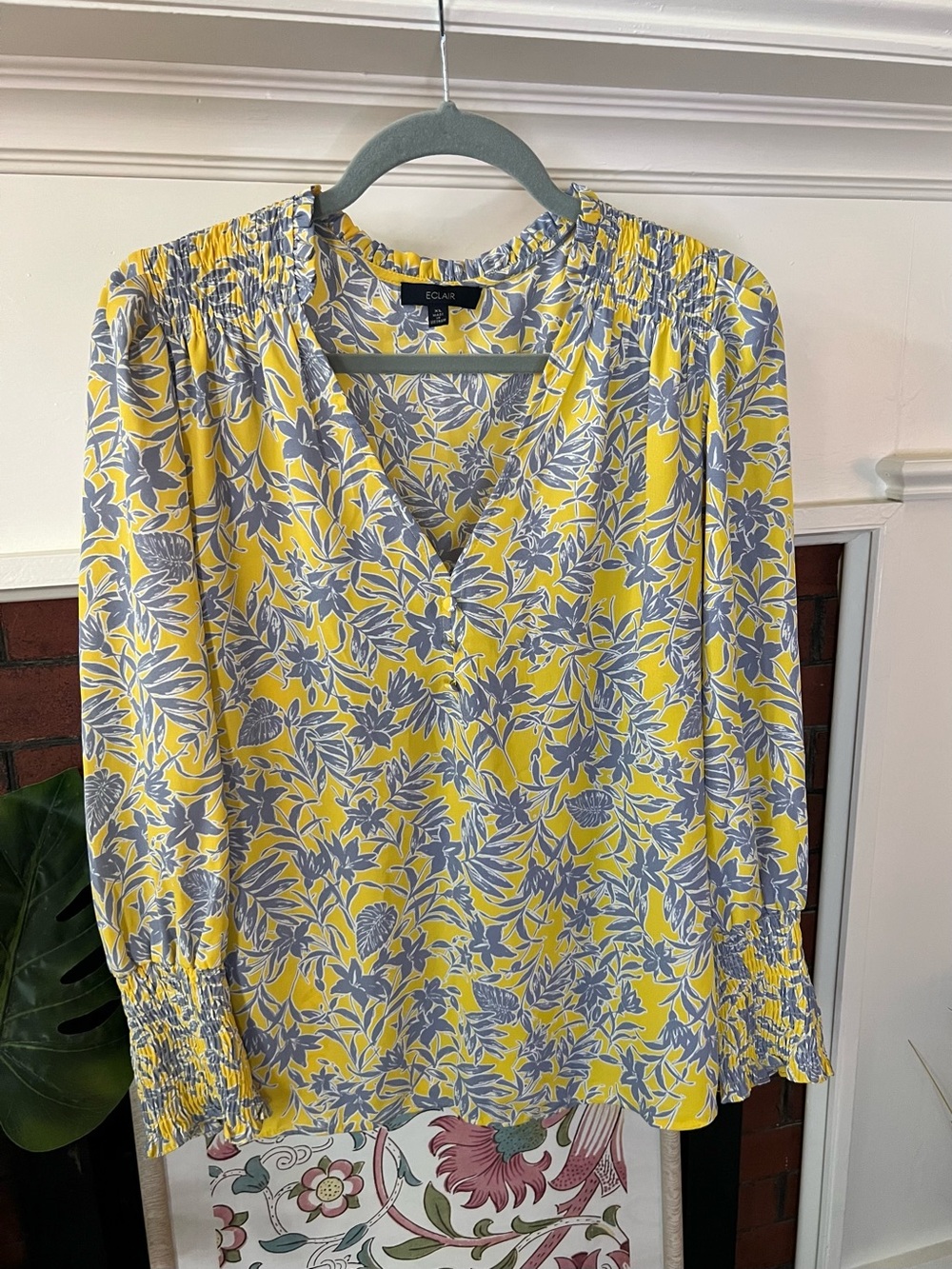 Eclair Yellow Ruched Cuff Blouse Top - Picture 5 of 5